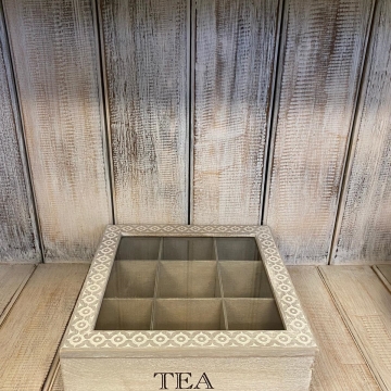 Dřevěný box na čaje