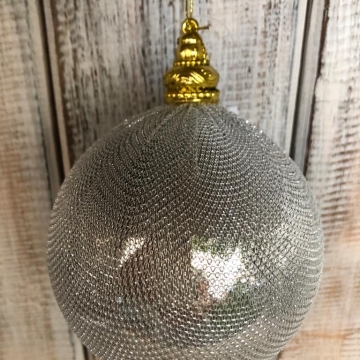 Vánoční koule stříbrná textilní pr.8cm